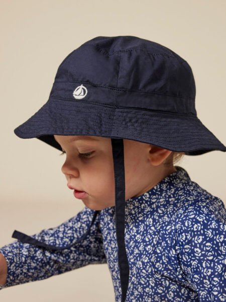 KLOBUČEK TEMNO MODER