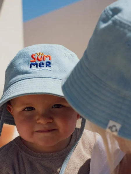 CHAMAYE KLOBUČEK DENIM SUMMER MODER