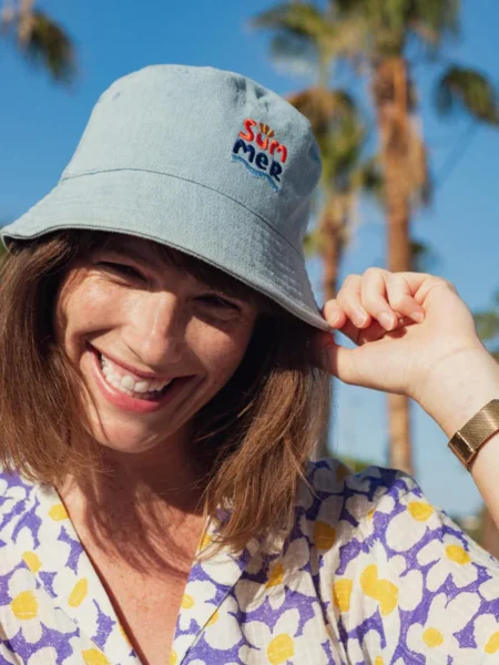 CHAMAYE KLOBUČEK DENIM SUMMER MODER