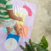 Towel M_Hopscotch (2) QUUT IGRALNA BRISAČA M 140×70 HOPSCOTCH