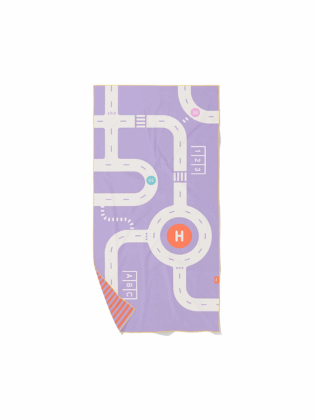 QUUT IGRALNA BRISAČA M 140×70 ROAD LAVANDA