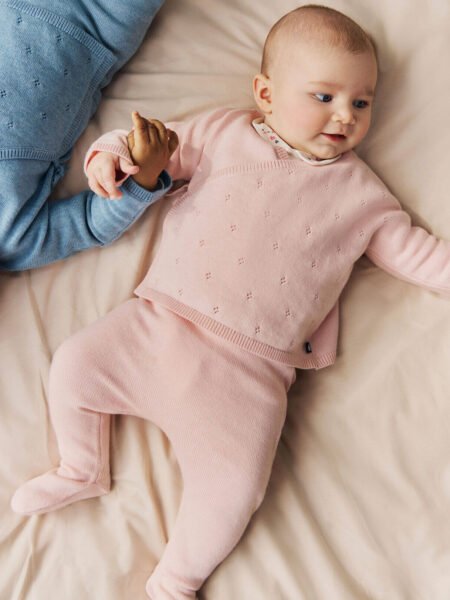 VOLNENE HLAČE S STOPALKAMI ROZA