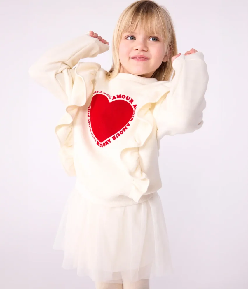 A0E2001J5 (1) PULOVER Z VOLANČKI AMOUR