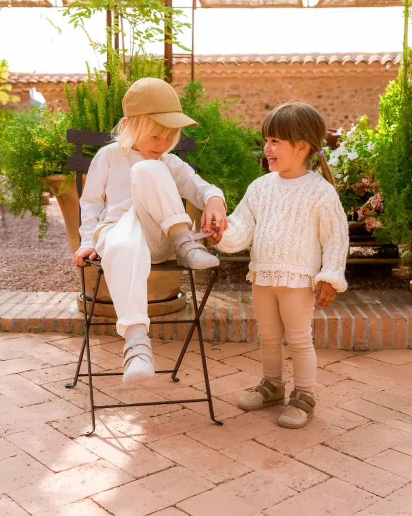 muris_product_sintra_mini_taupe_lifestyle_2 MURIS SINTRA MINI TAUPE 20-27
